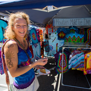 Mountain Maid Tie Dye artist at 2014 Sample the Sierra